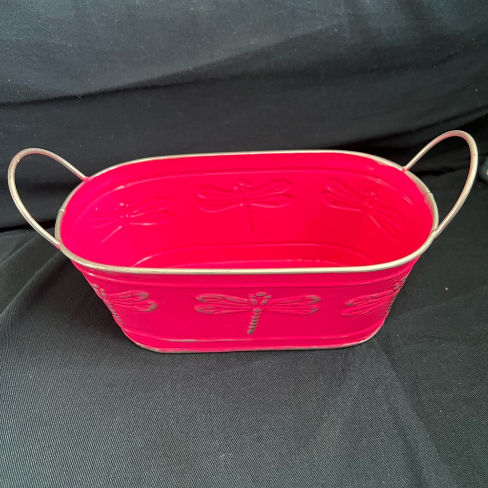 NWOT dragonfly metal container, hot pink, silver, appx 7”x4”x3”, 2 handles,